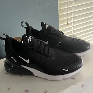 Women’s athletic wear